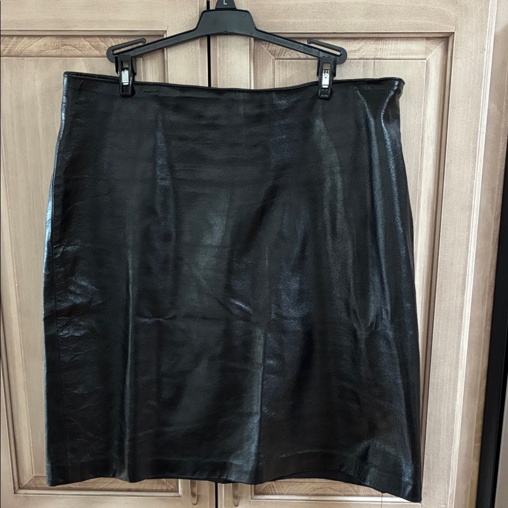 Finity Black Leather Pencil Skirt Sz 16